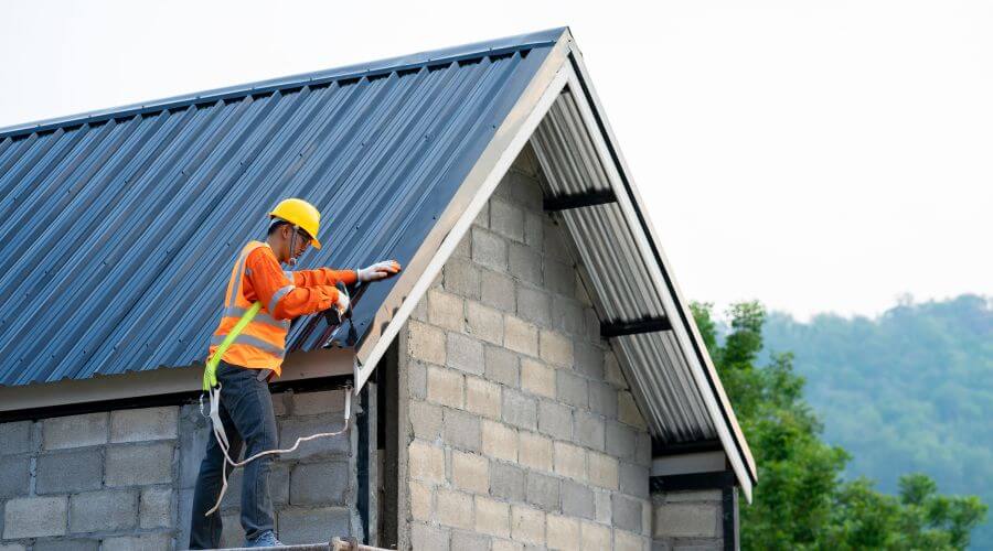 Professional residential roofers in Chana, IL